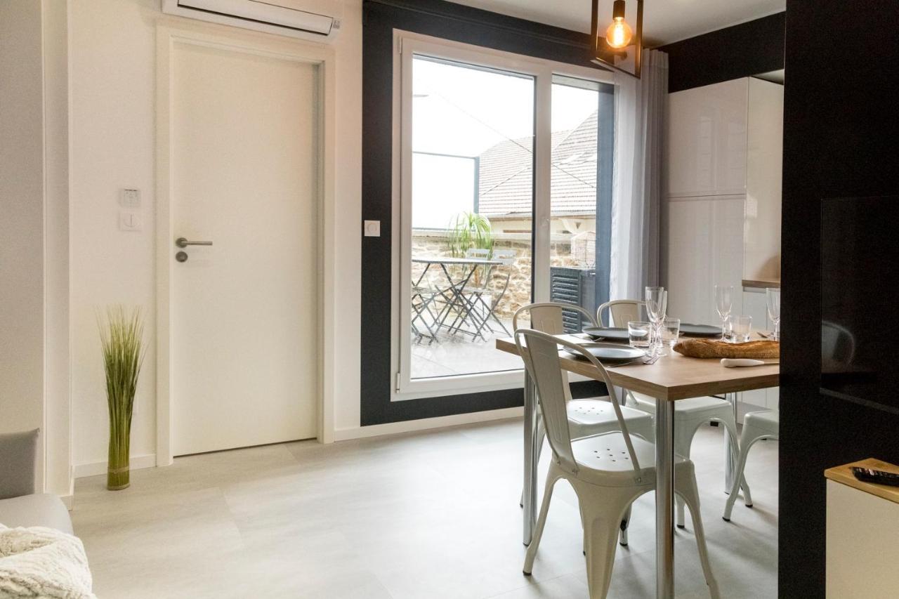 Appart-Hotel N 4 Calme Avec Terrasse, Wi-Fi Haut Debit, Petit-Dejeuner, Room-Service Et Parking Prive Chouzelot Eksteriør billede