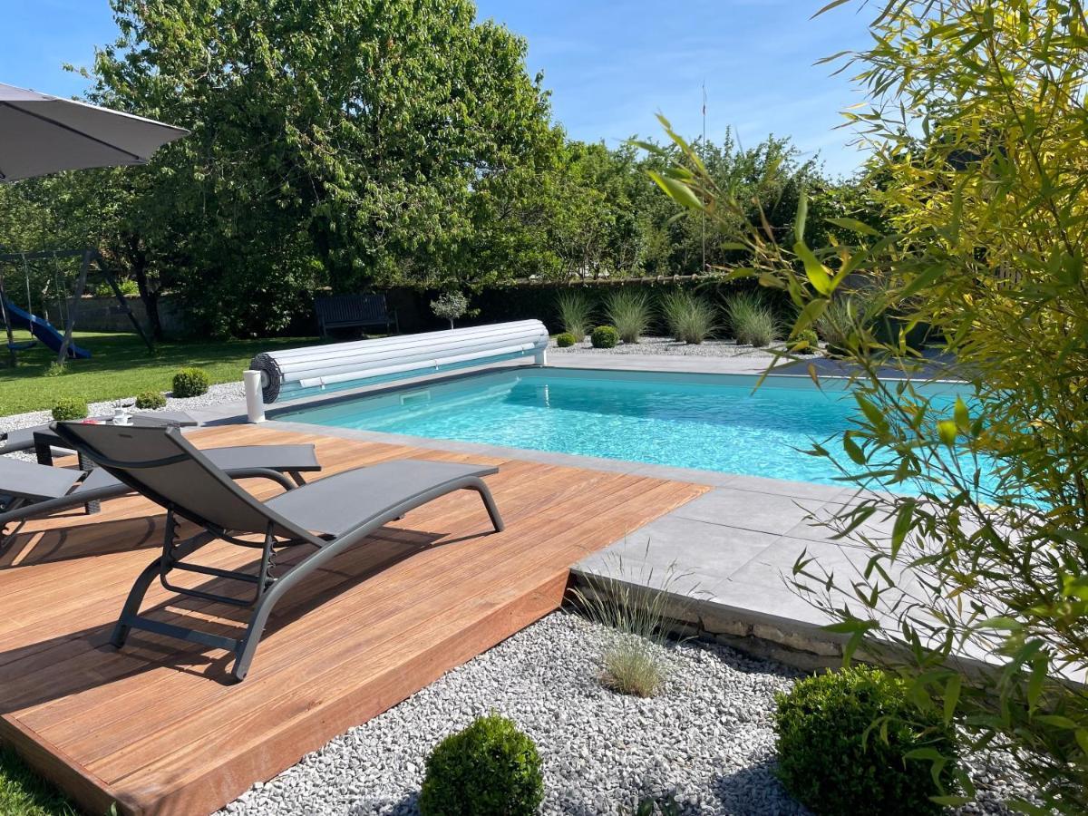 Appart-Hotel N 4 Calme Avec Terrasse, Wi-Fi Haut Debit, Petit-Dejeuner, Room-Service Et Parking Prive Chouzelot Eksteriør billede