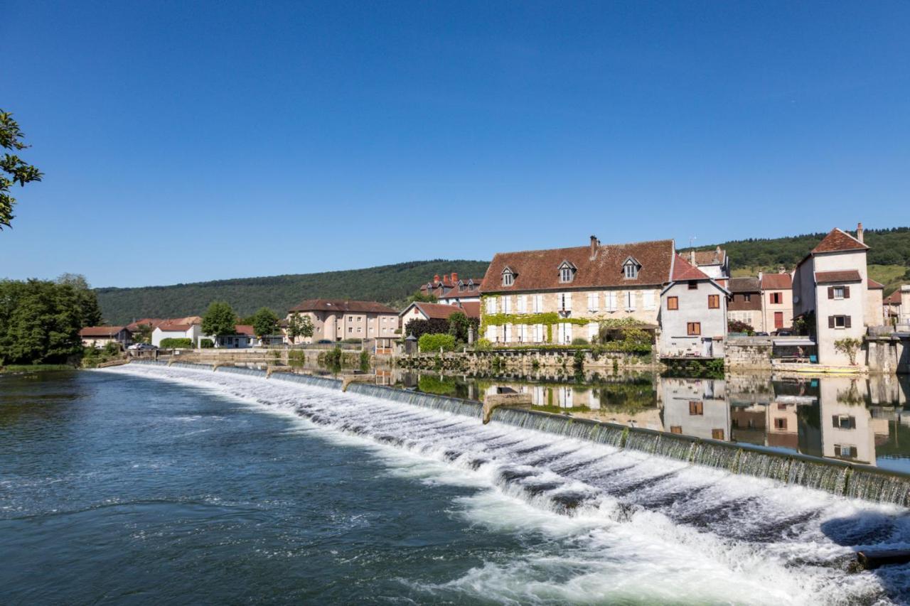 Appart-Hotel N 4 Calme Avec Terrasse, Wi-Fi Haut Debit, Petit-Dejeuner, Room-Service Et Parking Prive Chouzelot Eksteriør billede
