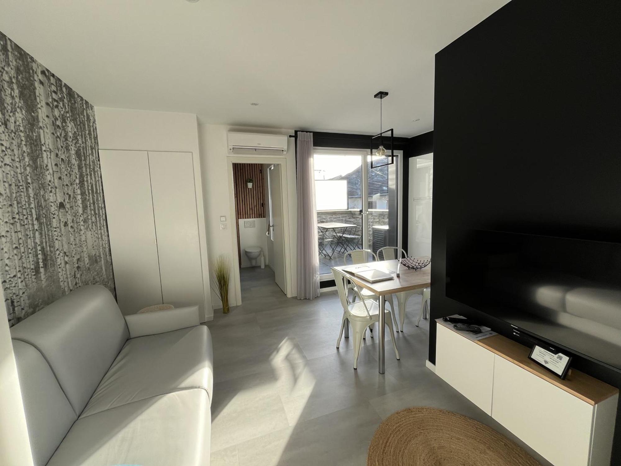 Appart-Hotel N 4 Calme Avec Terrasse, Wi-Fi Haut Debit, Petit-Dejeuner, Room-Service Et Parking Prive Chouzelot Eksteriør billede