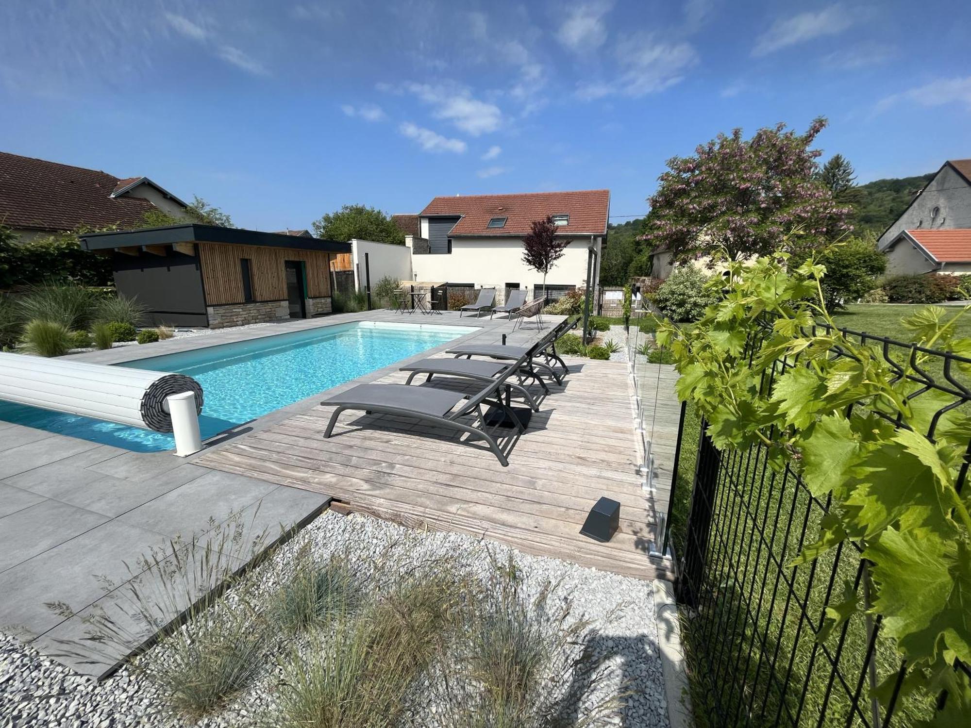 Appart-Hotel N 4 Calme Avec Terrasse, Wi-Fi Haut Debit, Petit-Dejeuner, Room-Service Et Parking Prive Chouzelot Eksteriør billede
