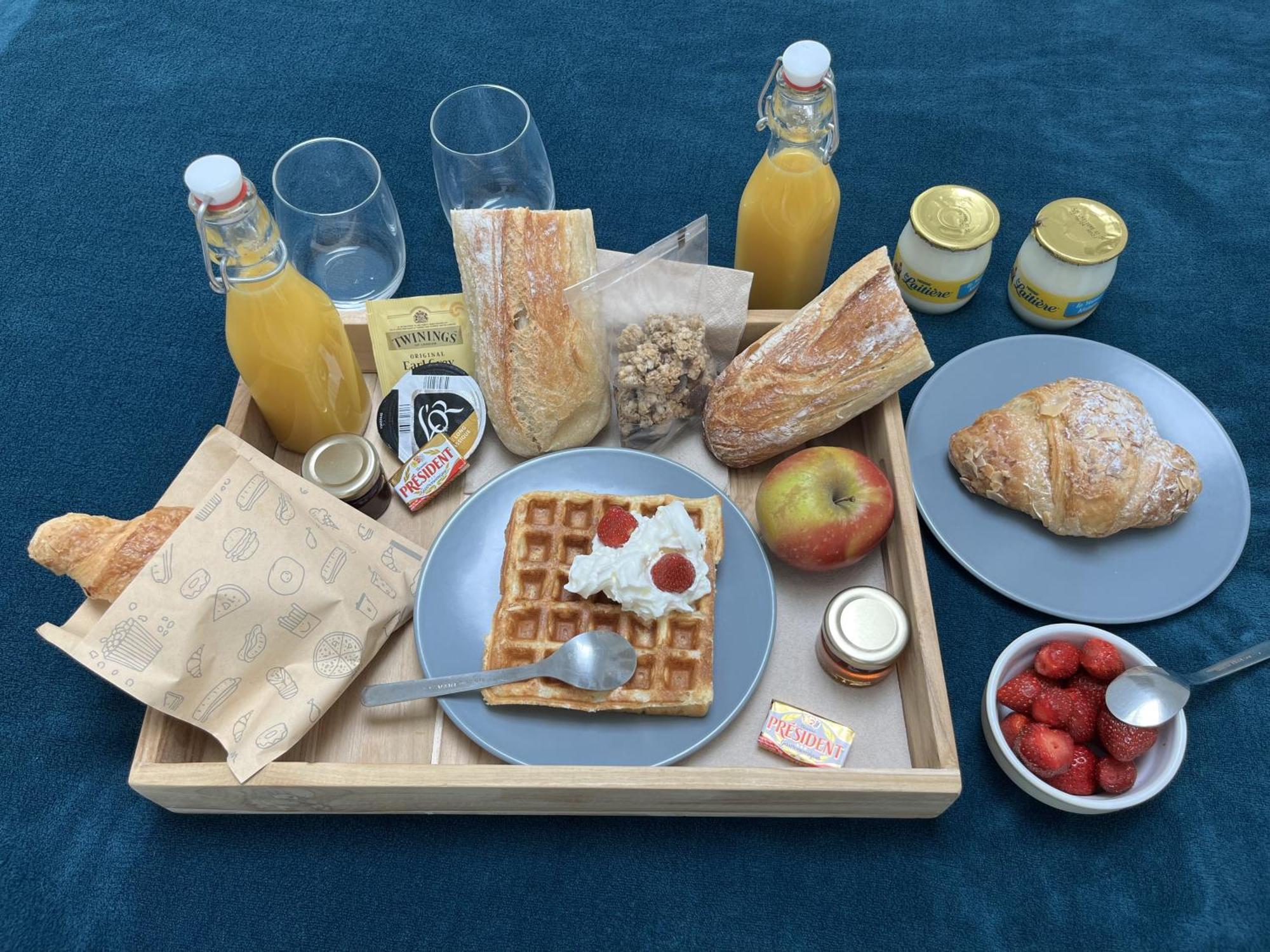 Appart-Hotel N 4 Calme Avec Terrasse, Wi-Fi Haut Debit, Petit-Dejeuner, Room-Service Et Parking Prive Chouzelot Eksteriør billede